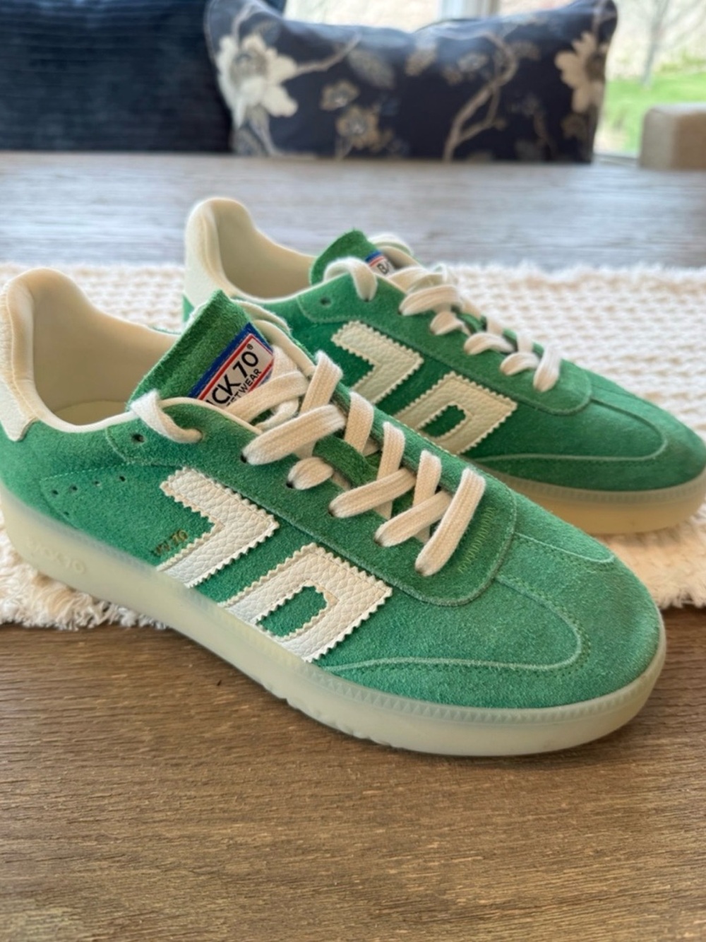 Back 70 Boston Green Suede Sneakers